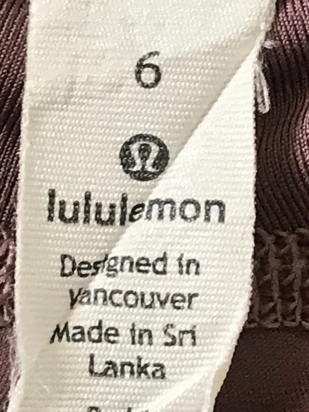 Lululemon City Core Tight Athletic Leggings Women 6 Purple Curved Seams Pocket